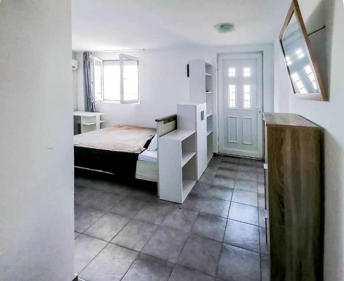 Apartments Siesta 티바트 외부 사진