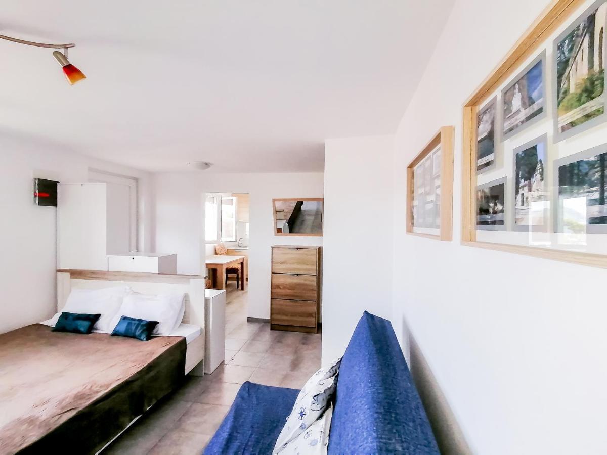 Apartments Siesta 티바트 외부 사진